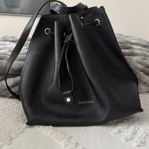 Calvin Klein Drawstring Adjustable Bucket Bag Black Leather